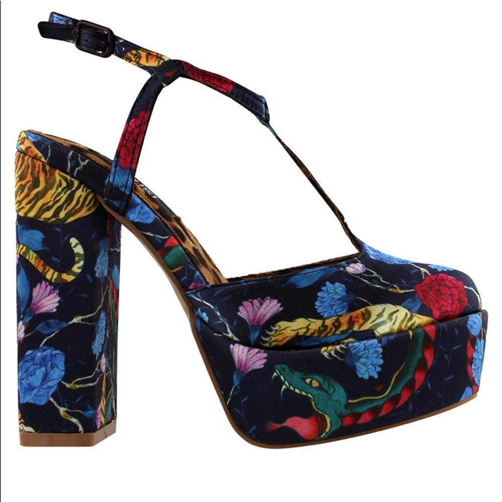 Size 9 NEW SNAKE TIGER INSIDE PLATFORM HEELS SHOES Iron Fist NEW IN BOX